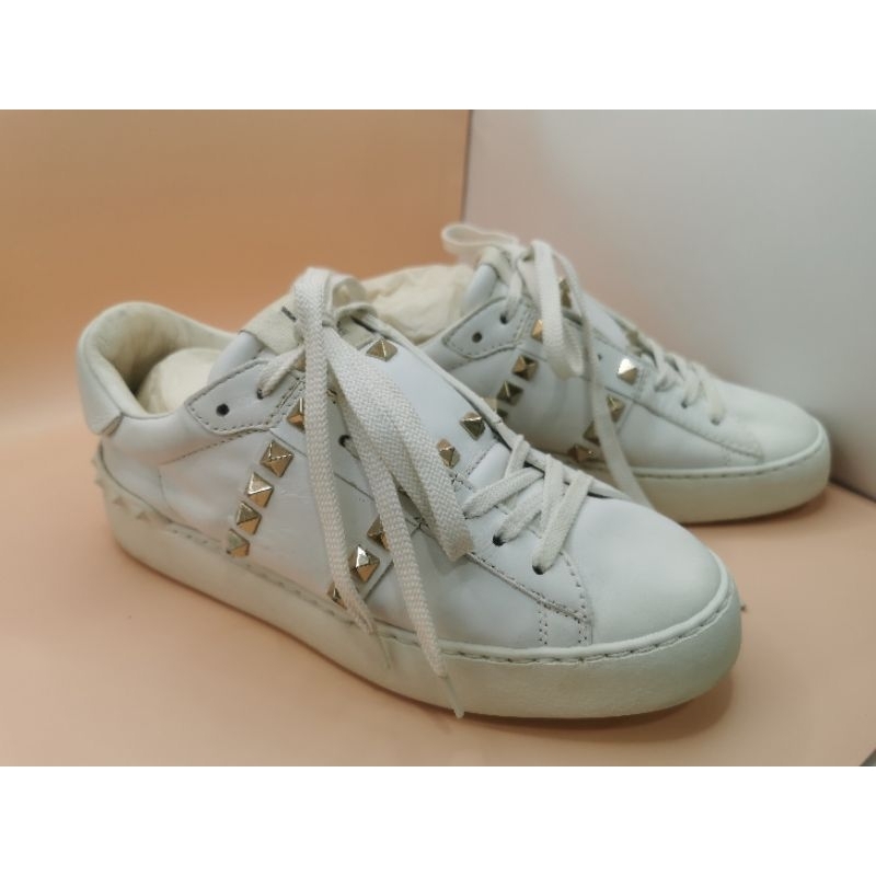 Valentino Rockstud Untitled | Shopee Thailand