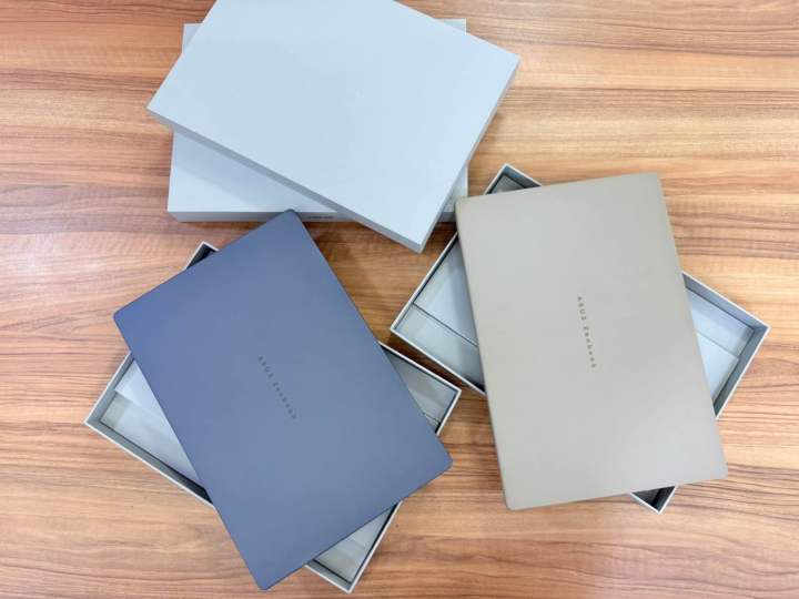 Asus Zenbook A14 // จอแสดงผล OLED ขนาด 14 นิ้ว /// หน่วยความจำ 32GB /// พื้นที่เก็บข้อมูล 1TB /// Qualcomm Snapdragon | Lazada Thailand