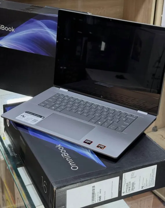 แล็ปท็อป HP OmniBook X Flip 16 2-in-1 — หน้าจอแสดงผล 16 นิ้ว — ซีพียู Intel Core Ultra 7 — การ์ดจอ Intel Arc 140V 8GB — RAM 32GB + พื้นที่เก็บข้อมูล SSD 2TB — ระบบปฏิบัติการ Windows 11 Home | Lazada Thailand