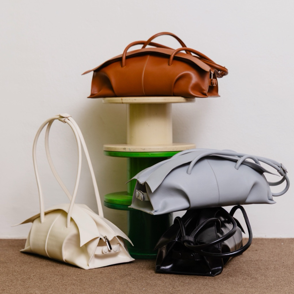 MITUNA THE COLLAR BAG