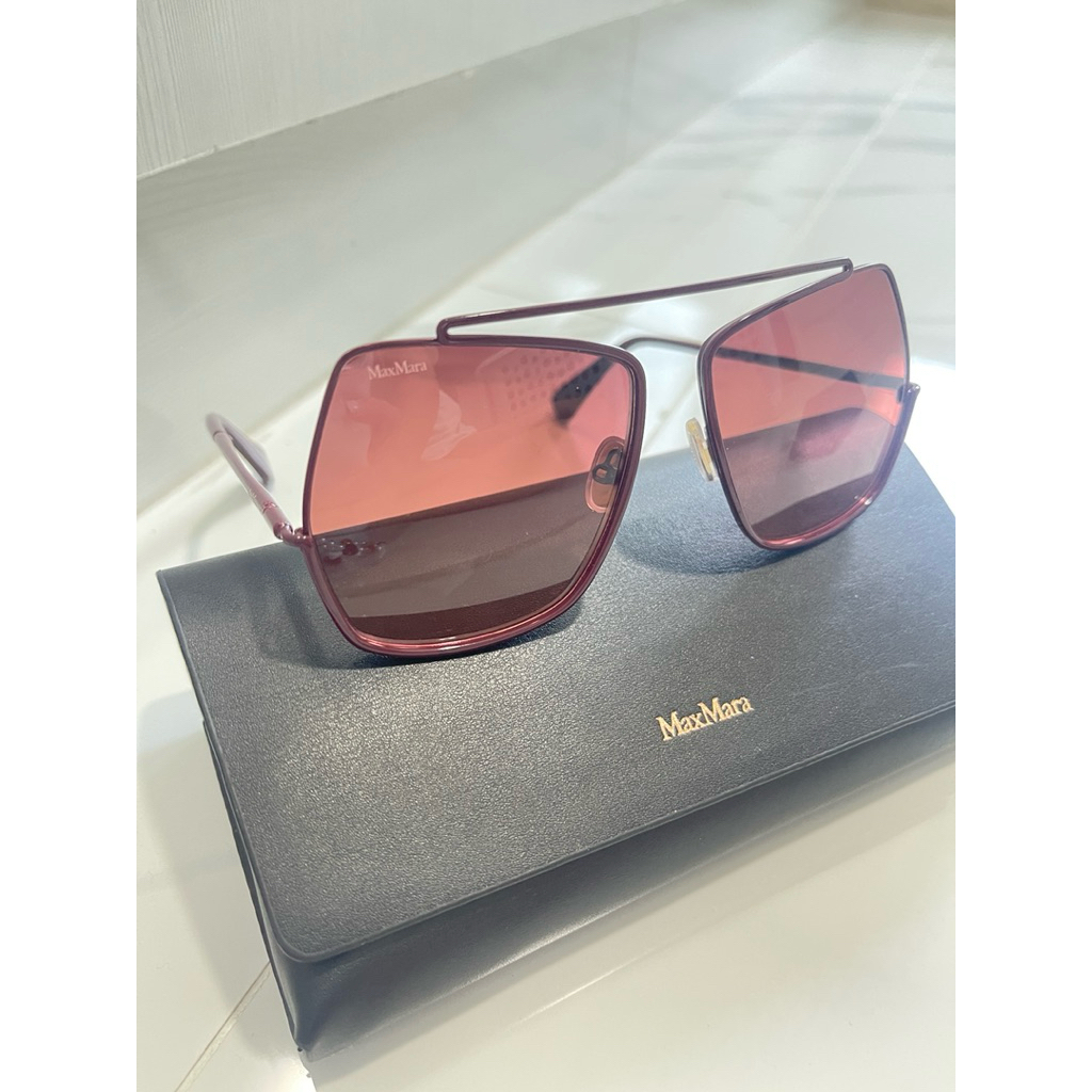 ส่งต่อ➡️Max Mara Elsa Sunglasses แบรนด์แท้ 100% | Shopee Thailand