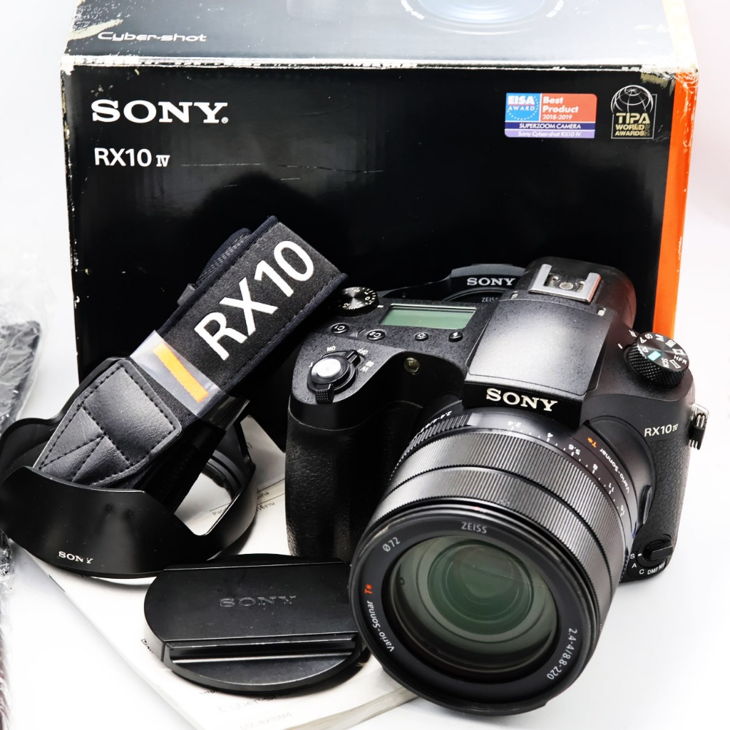 Sony RX10 Mark IV ด้วยเลนส์ที่มีช่วงซูมขยายกว้างถึง 600 มม f2.8, เซนเซอร์ภาพ 1'' ที่มีประสิทธิภาพ, DSC-RX10M4 RX-10 used | Shopee Thailand