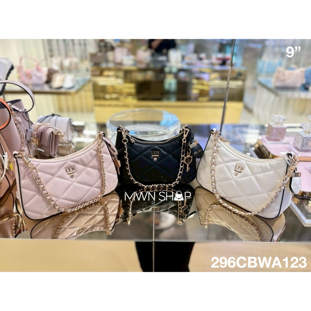 Lyn กระเป๋า rosee shoulder s มีโค้ดลด20% สะพายข้าง สะพายไหล่ พร้อมถุงผ้า ถุงกระดาษ ของแท้จากชอป