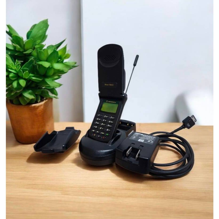 โทรศัพท์มือถือ Motorola StarTAC (สีดำ) | Shopee Thailand